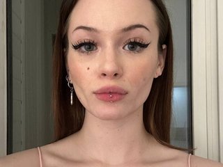 Еротски видео разговор CarolynLindsey