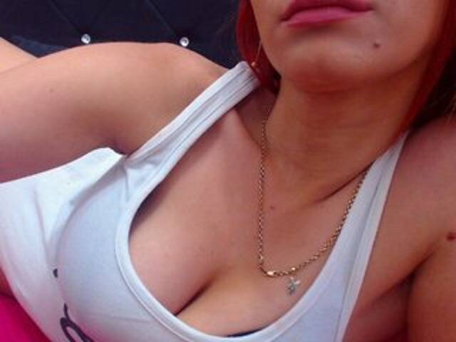 Емитувани слики од екранот CaseyAndersG