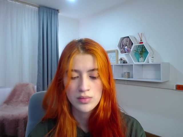 Емитувани слики од екранот cat-moon