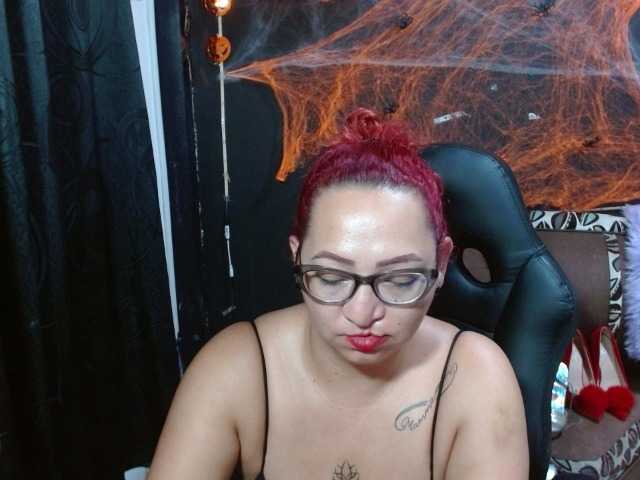 Фотографии cataleya-ar come you want a big dirty show on the floor and see how i drink my fluids for 500tokns come enjoy it