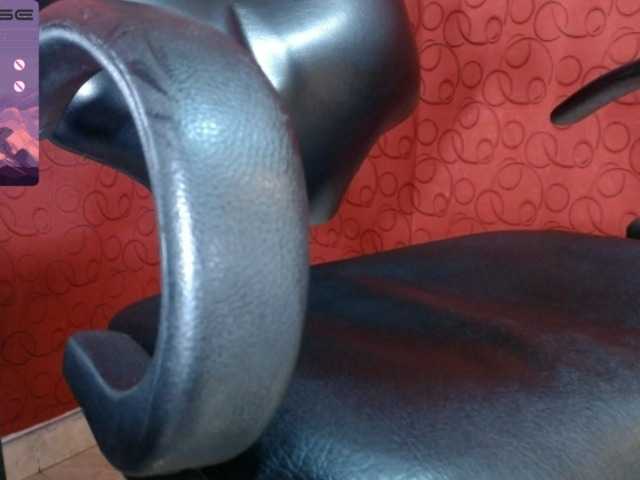 Емитувани слики од екранот cataleyabrizz