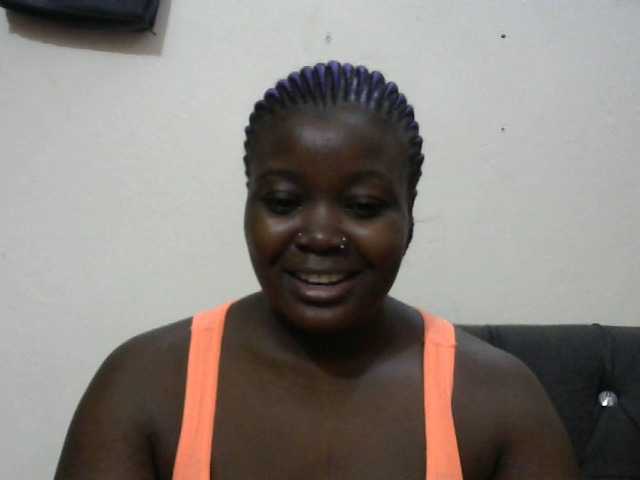 Емитувани слики од екранот Cateybanks