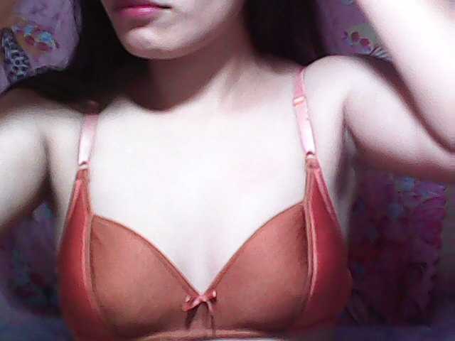 Емитувани слики од екранот Exotic_Ass69
