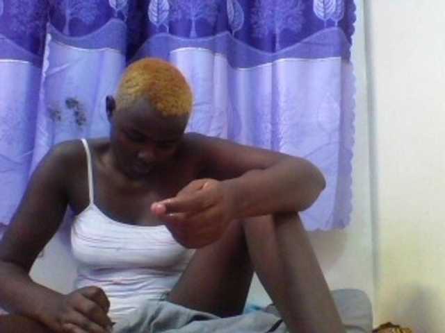 Емитувани слики од екранот CeizzyJamal