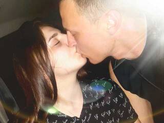 Еротски видео разговор CEKC-TB