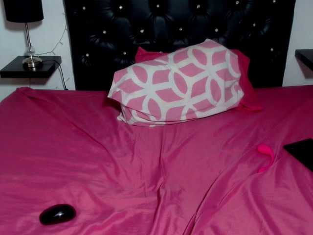 Емитувани слики од екранот celeste-foxx