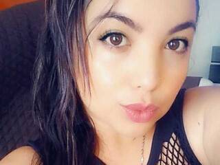 Еротски видео разговор Celeste-Leon