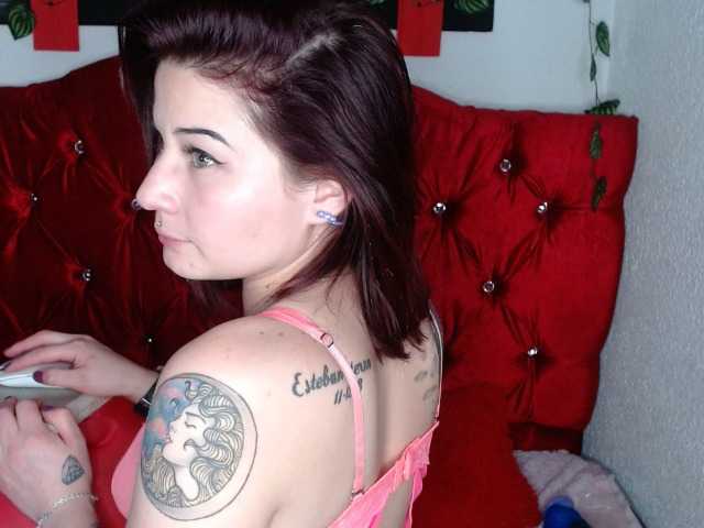 Емитувани слики од екранот celestebrown2