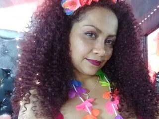 Еротски видео разговор CharlizeJade