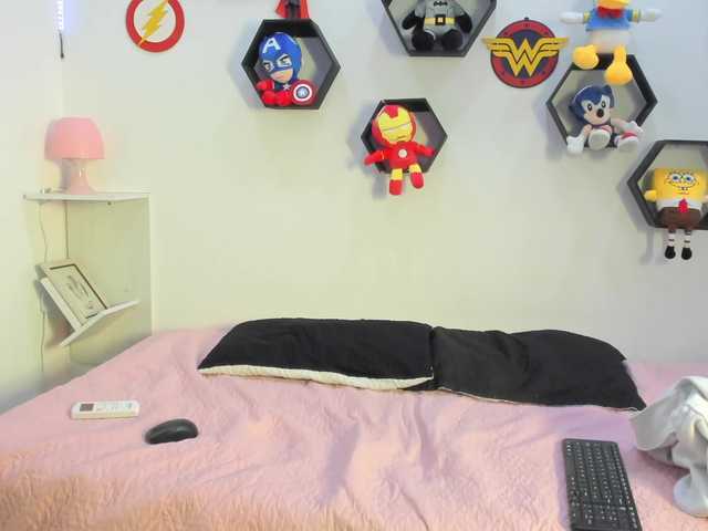 Емитувани слики од екранот Charlotequeen