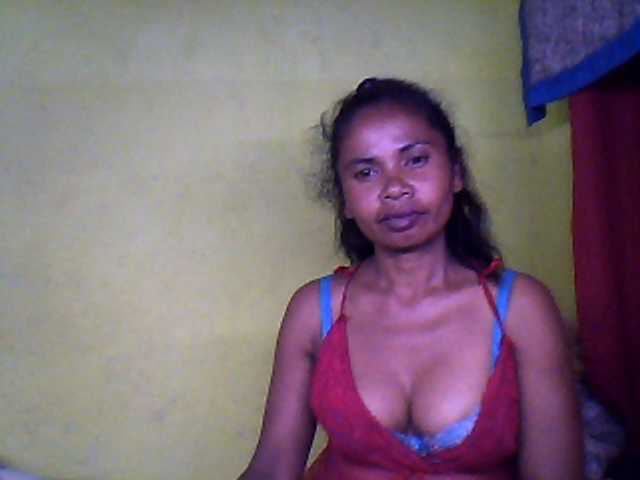 Емитувани слики од екранот cheri-coco