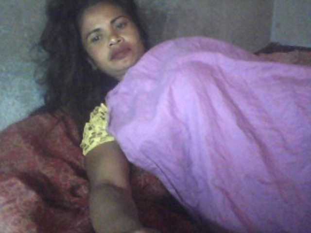 Емитувани слики од екранот cheri-coco