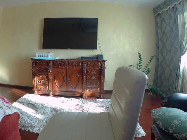 Емитувани слики од екранот CHERRY786