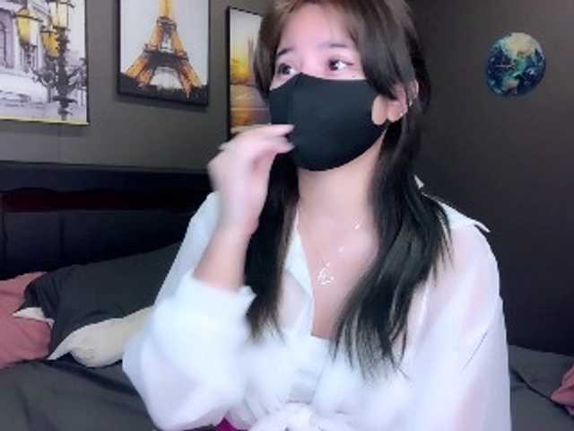 Емитувани слики од екранот Cherry789