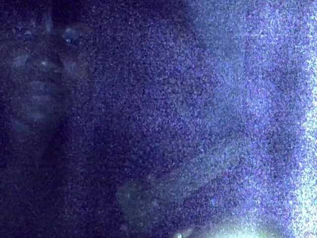 Емитувани слики од екранот Cherryredcunt