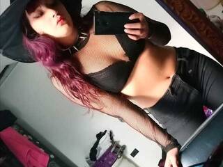 Еротски видео разговор ChiaraMiller