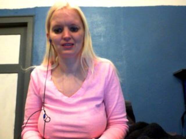 Емитувани слики од екранот chillyhicks