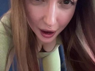 Еротски видео разговор ChloeMeow