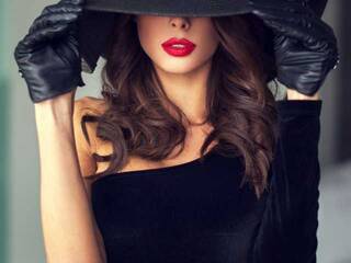 Еротски видео разговор ChlooeLove