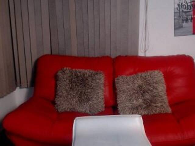 Емитувани слики од екранот ChrisMarquez