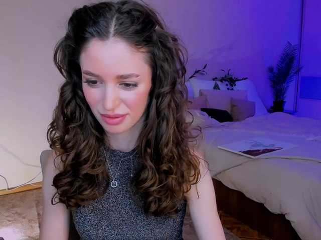 Емитувани слики од екранот ChristinaConteeree
