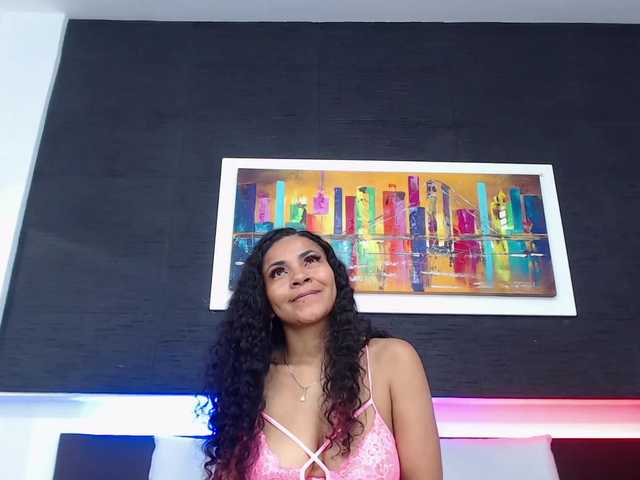 Фотографии CinthiaBrown Hello guys, I really horny today, let me know how would you like to fuck me/goal show/dildo ride/180tkn