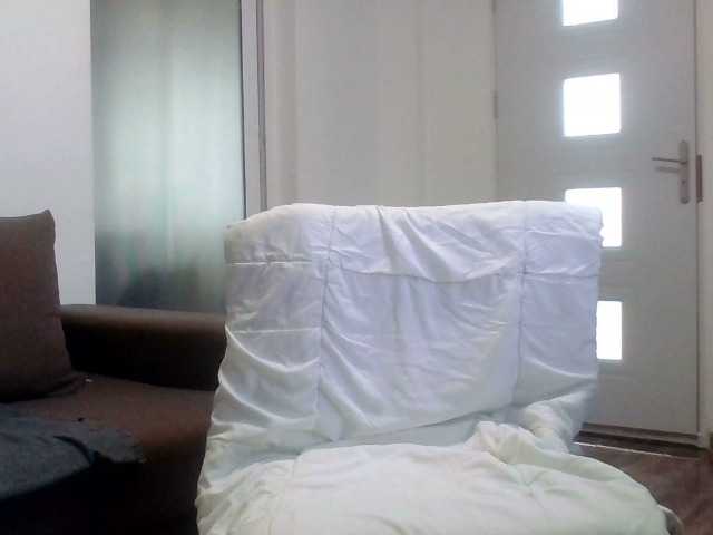 Емитувани слики од екранот clara81a