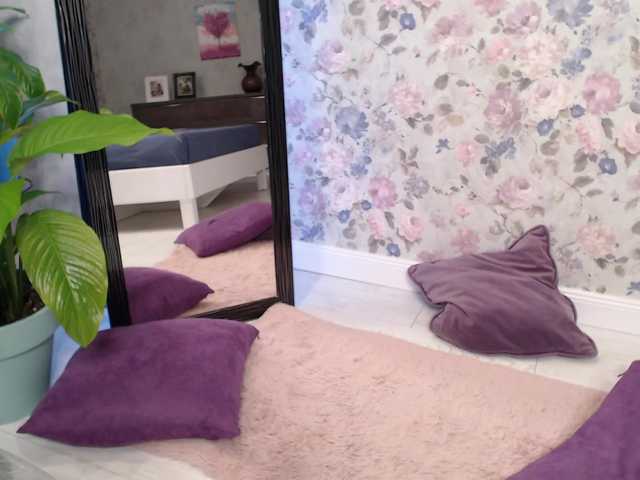 Емитувани слики од екранот ClaraBendover