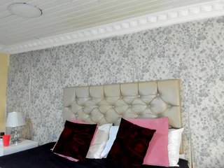 Еротски видео разговор CloheBell