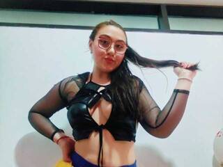 Еротски видео разговор Conny-Ass