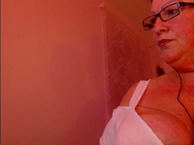 Фотографии Connyat99 Make Mistress Conny happy with the vibration 201 ultra high kiss tits flash 80 tips guys kiss only german here pm 20Domi 5 min steuern 200 tips