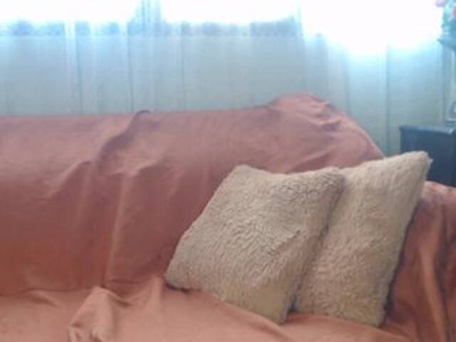 Емитувани слики од екранот CoraWest