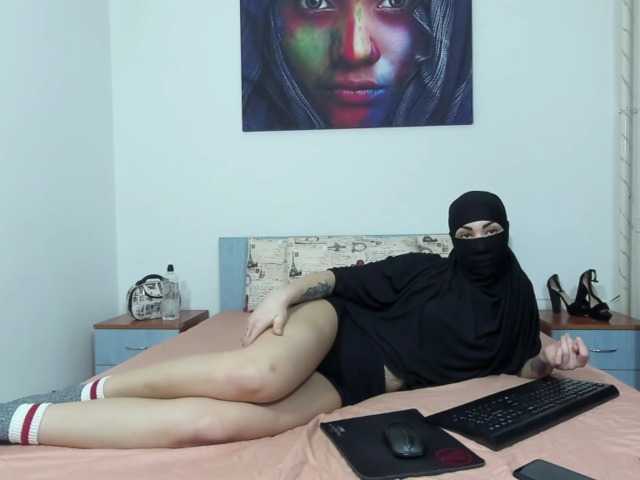 Емитувани слики од екранот CoxElysha