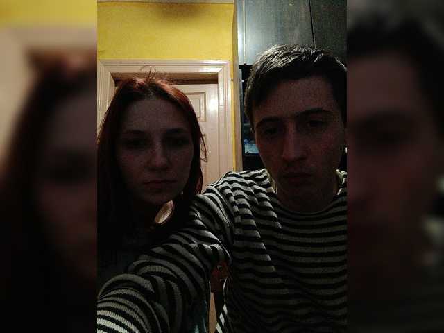 Емитувани слики од екранот CrazyCouplea