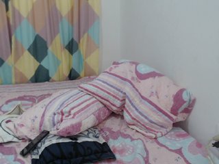 Емитувани слики од екранот crazyfrekles