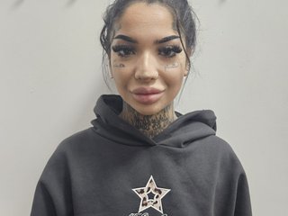 Еротски видео разговор CreamyInk