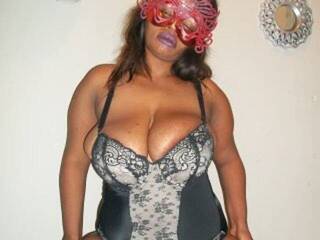 Еротски видео разговор CallyCaliente