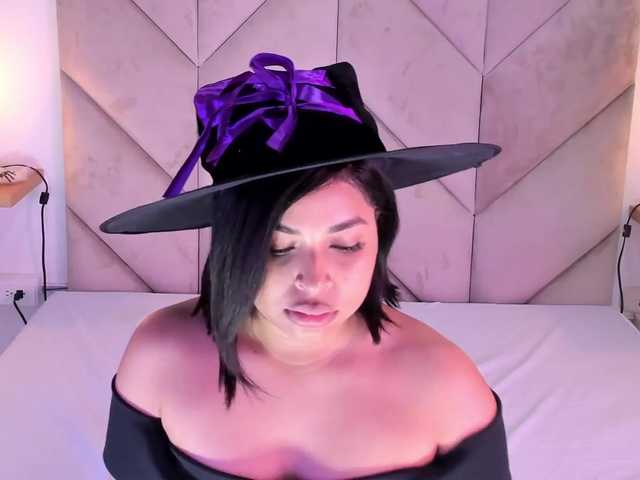 Емитувани слики од екранот CristalCrafor