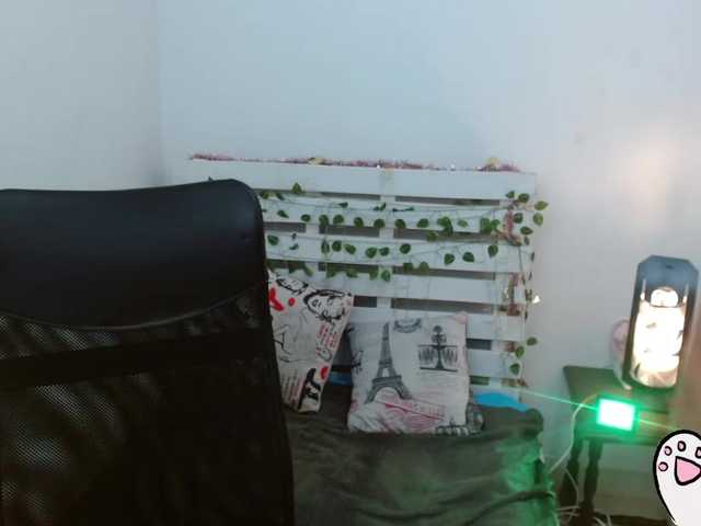 Емитувани слики од екранот CristalG18