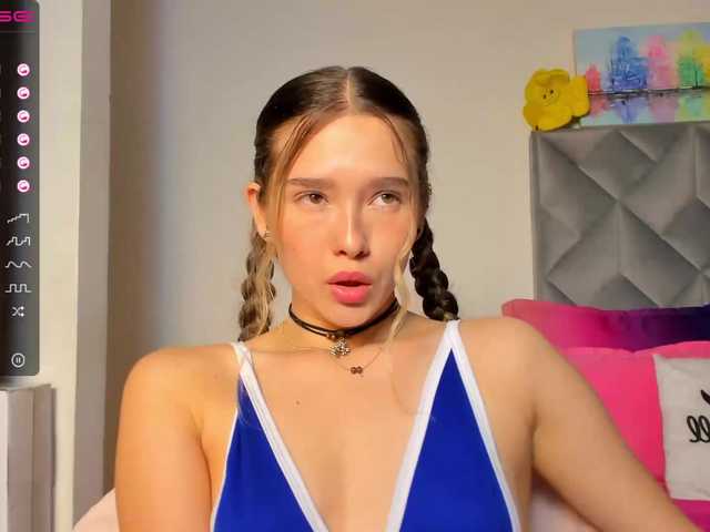 Емитувани слики од екранот curlygirl1