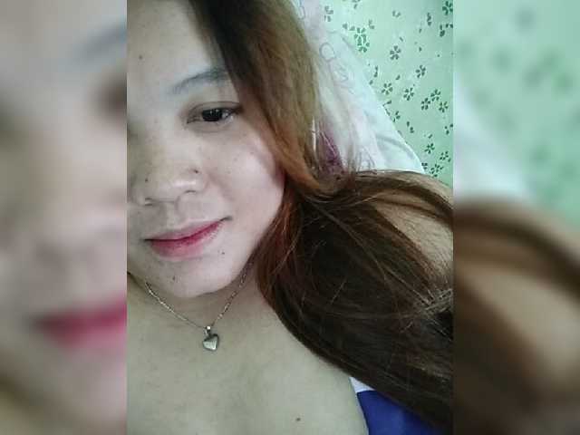 Емитувани слики од екранот Curvilicious2