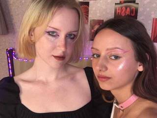 Еротски видео разговор CuteAura