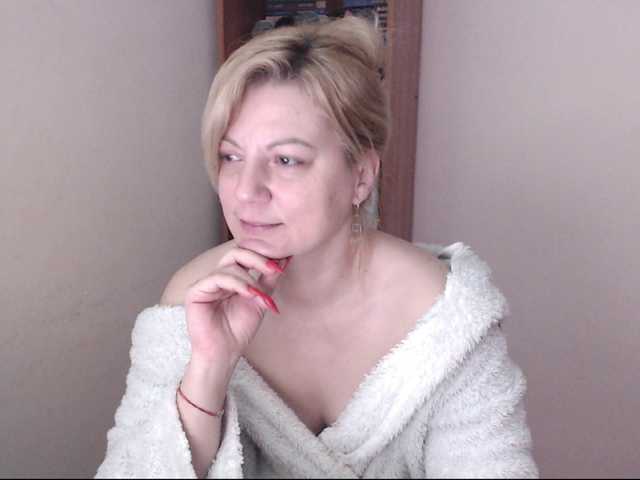 Емитувани слики од екранот BeautyMilf