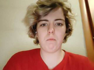 Еротски видео разговор CuteKitty758