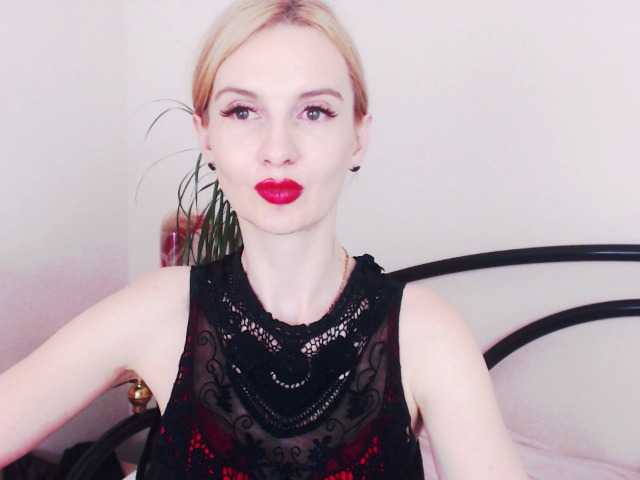 Емитувани слики од екранот cutteladdyy