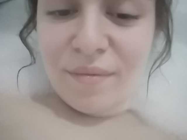 Емитувани слики од екранот daddyissues1