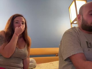 Еротски видео разговор DaddyNdSlut