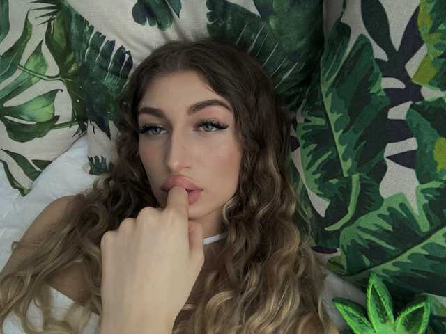 Фотографија на профилот DaddysGirl69
