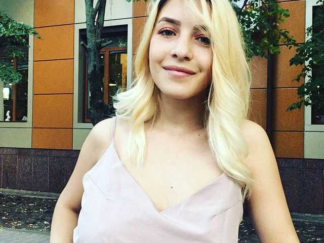 Фотографија на профилот Dahlia-Violet