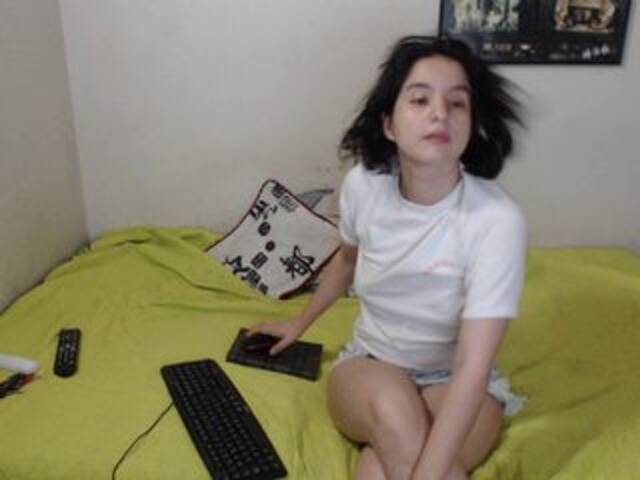 Емитувани слики од екранот Danita666